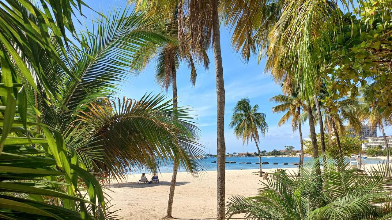 Beach One Bedroom 2 Ocho Rios Esterno foto